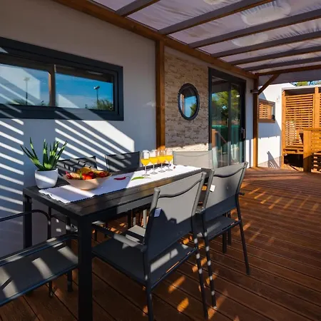 Resort Mobile 29 *
