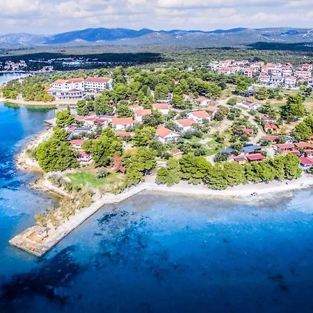 Mobile 29 Resort Pirovac